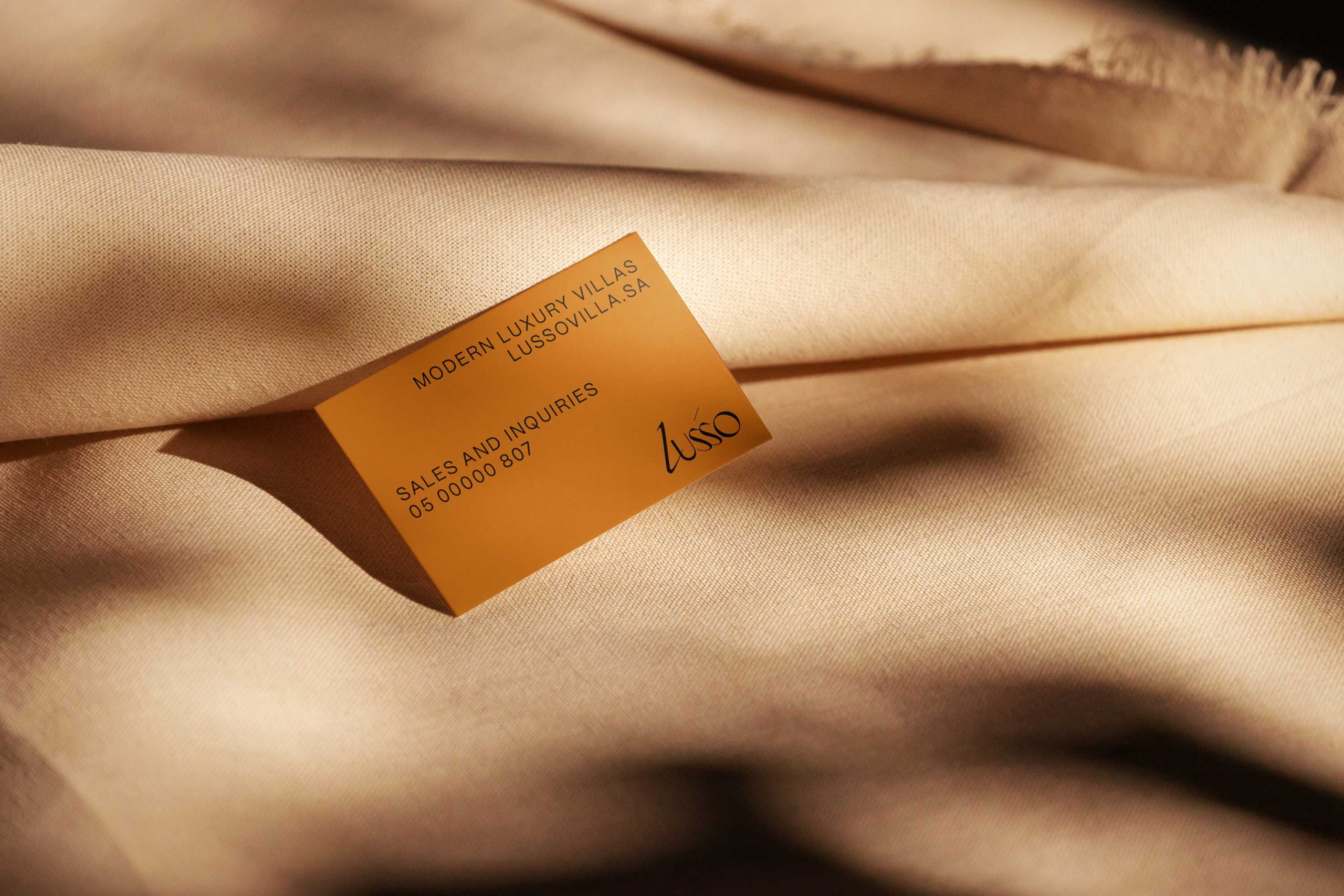 BusinessCard-Lusso-Branding-Work-by-YaStudio