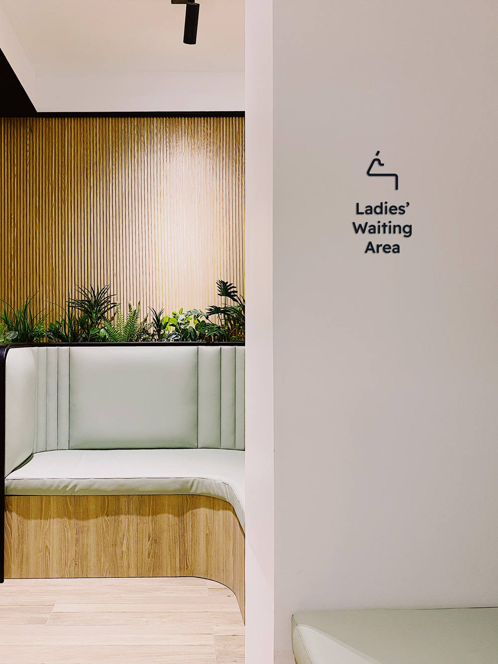 Dermore-Waydfinding-01