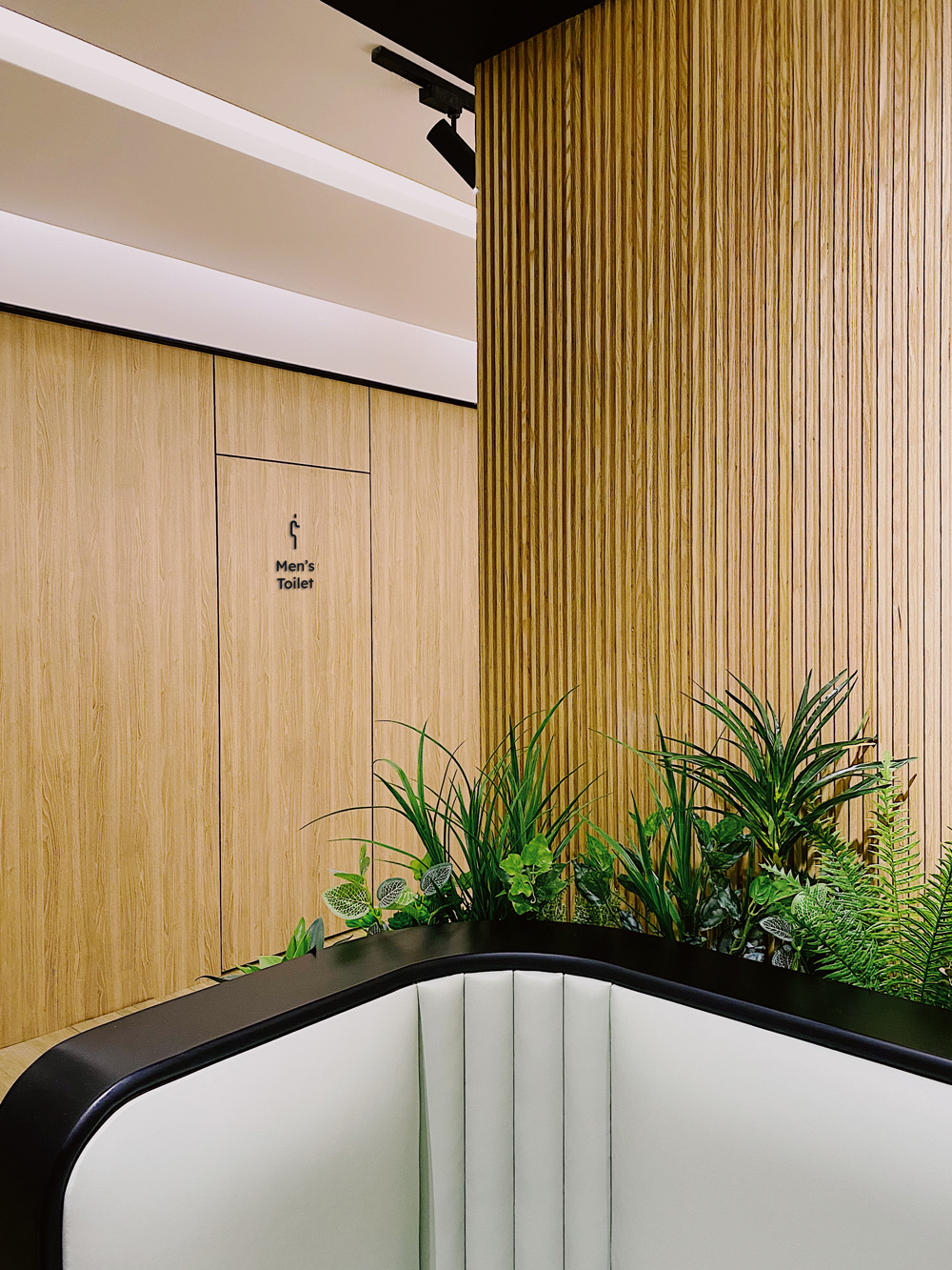 Dermore-Waydfinding-02